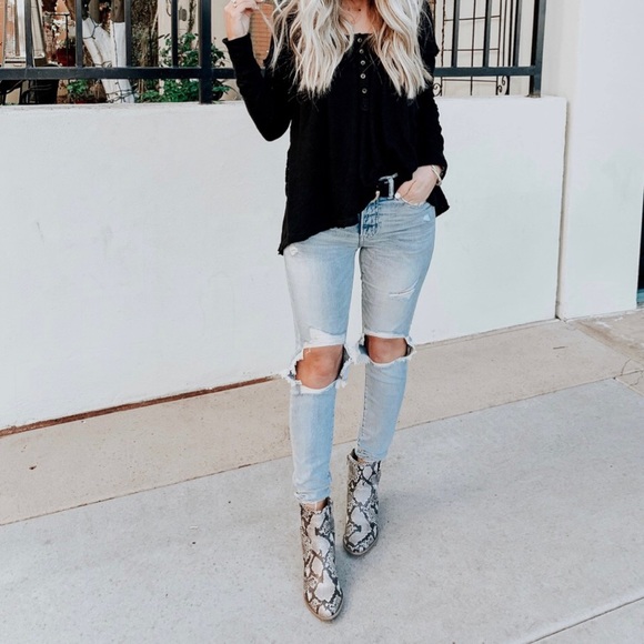 Ankle High Chunky Heel Textured Snake Print Bootie - Picture 6 of 11